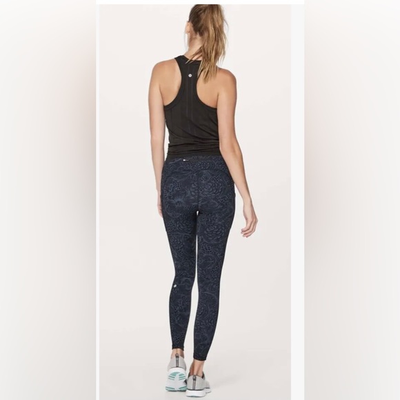 Lululemon Speed Up Tight, Full On Luxtreme, Nouveau Mach Blue/Black.  Pristine! - Picture 2 of 10